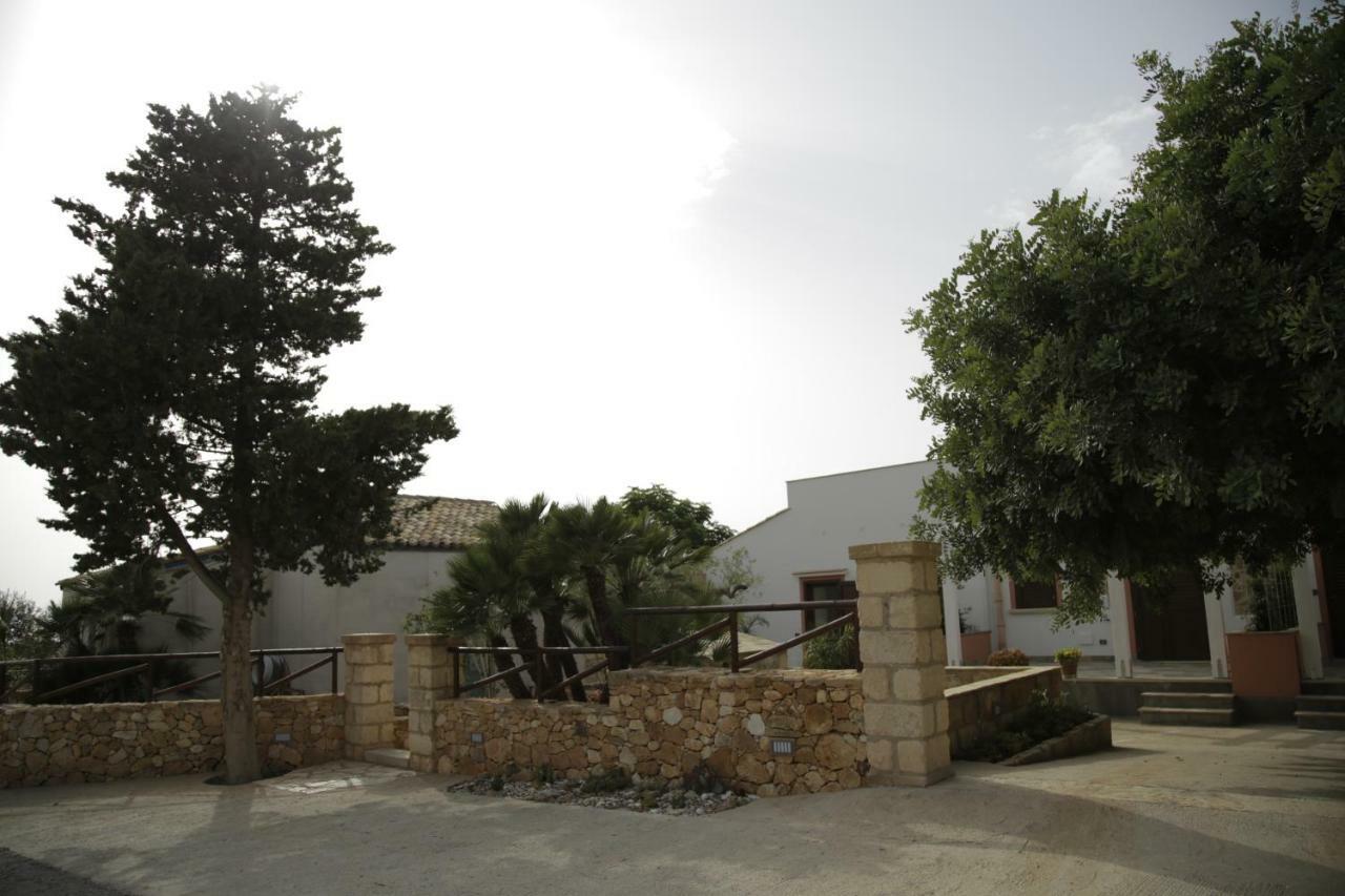 Antico Casale Sul Mare Villa กุสโตนาชี ภายนอก รูปภาพ