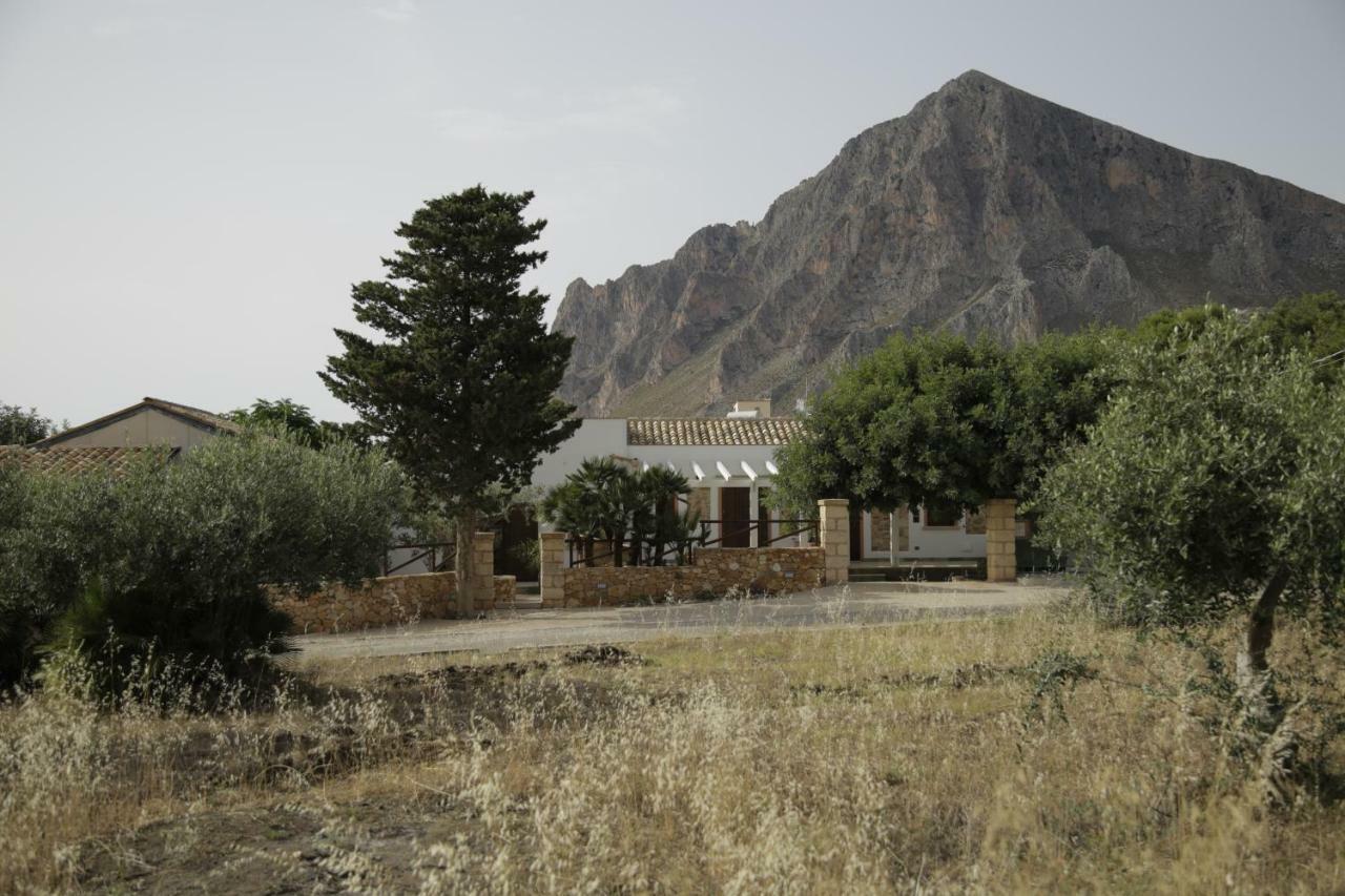 Antico Casale Sul Mare Villa กุสโตนาชี ภายนอก รูปภาพ