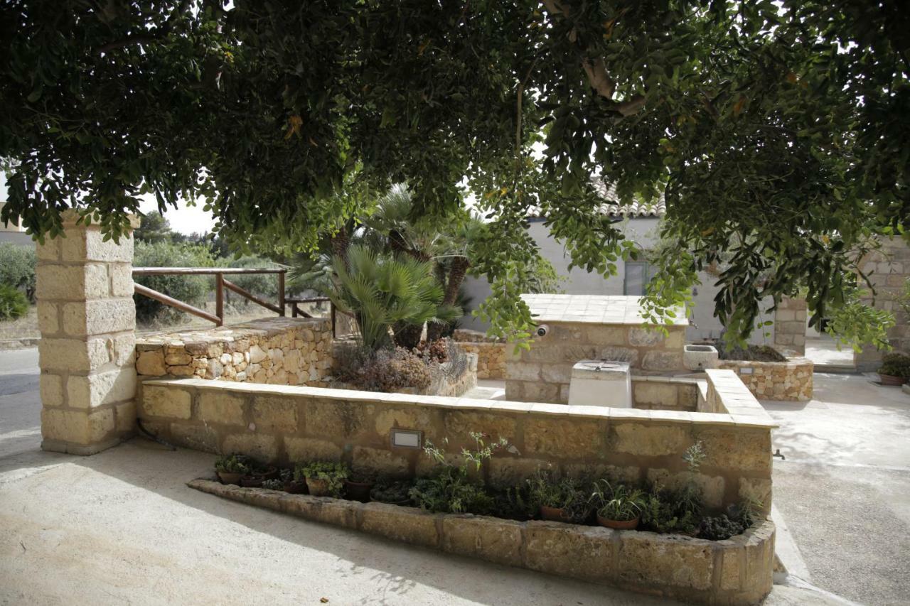 Antico Casale Sul Mare Villa กุสโตนาชี ภายนอก รูปภาพ