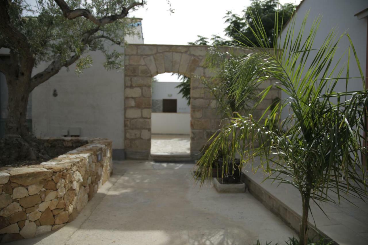 Antico Casale Sul Mare Villa กุสโตนาชี ภายนอก รูปภาพ