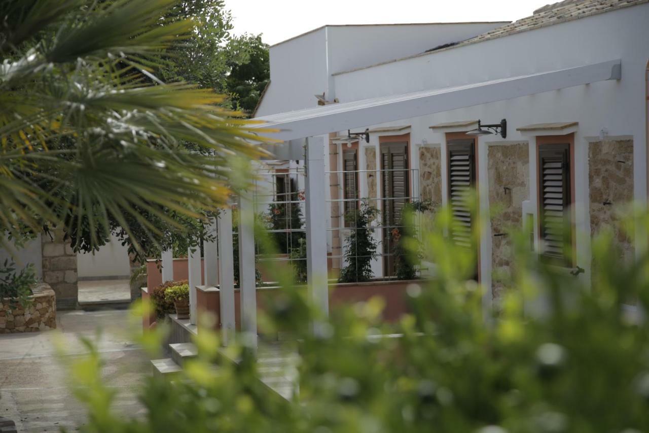 Antico Casale Sul Mare Villa กุสโตนาชี ภายนอก รูปภาพ